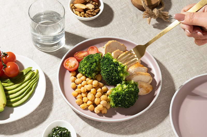Matala-FODMAP-ruokavalio: Hyödyt, syötävät ja vältettävät ruoat